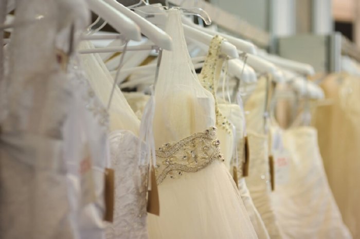 Chicago wedding dress cleaners