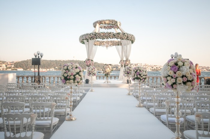 Wedding dresses in istanbul