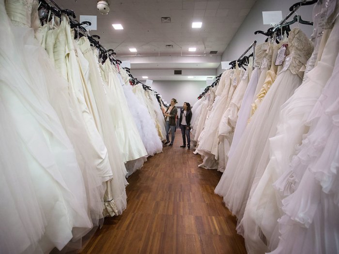 Where to buy used wedding dresses